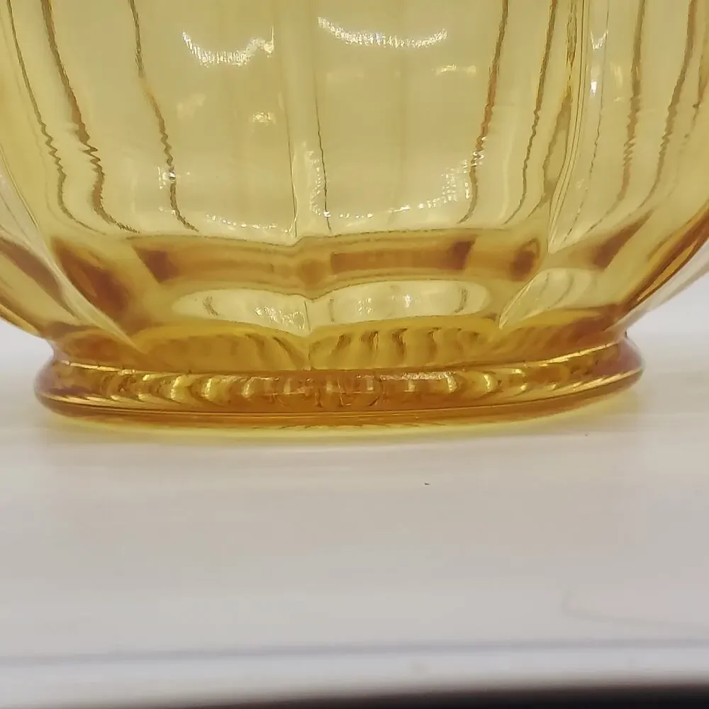 Vintage Imperial Glass Old Williamsburg Yellow Amber Pitcher 48oz 1970s Colonial
